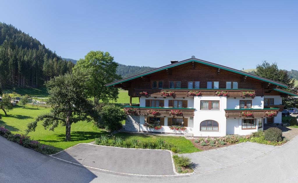 Landhaus Huber 알텐막팀퐁와 외부 사진
